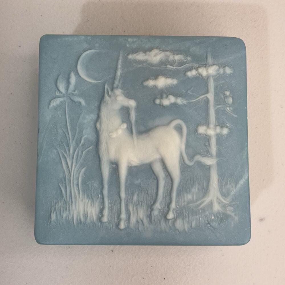 VTG Incolay Robert Nemith Unicorn Celestial Fantasy Square Trinket Jewelry Box